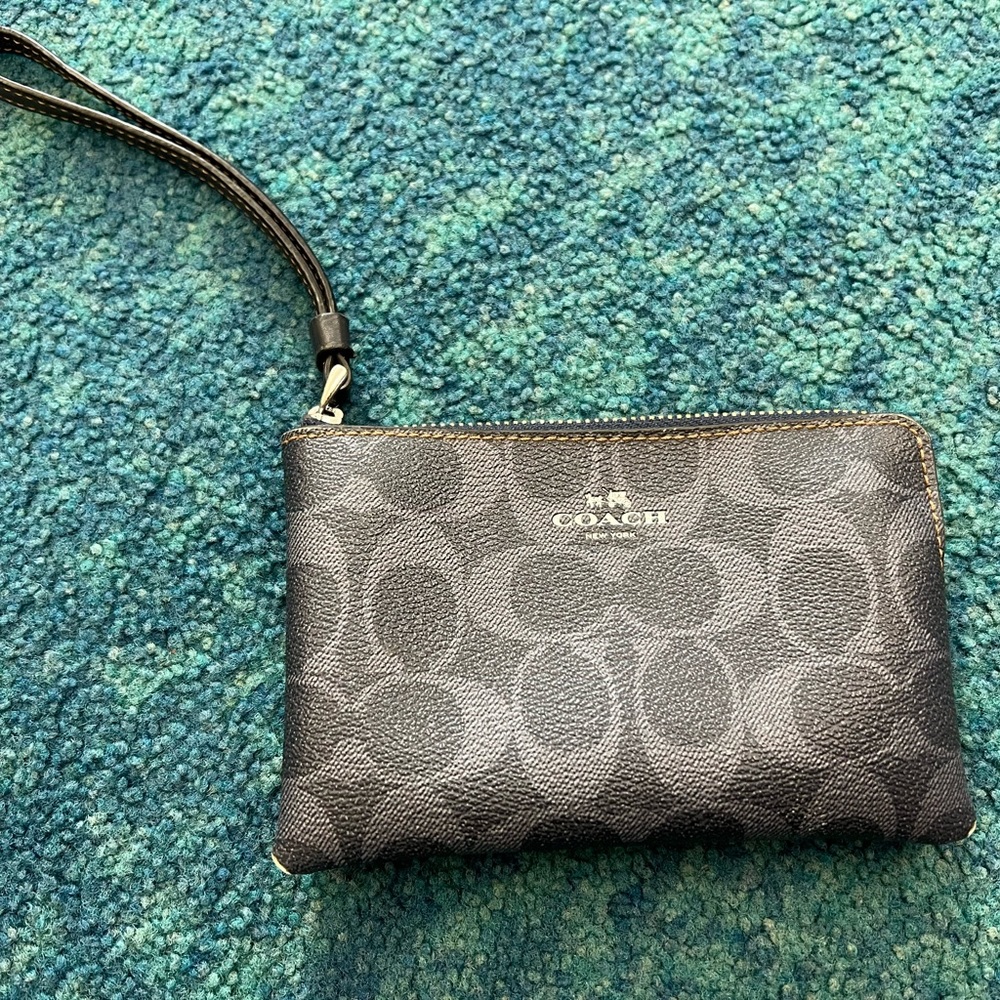 Coach corner zip canvas midnight wristlet